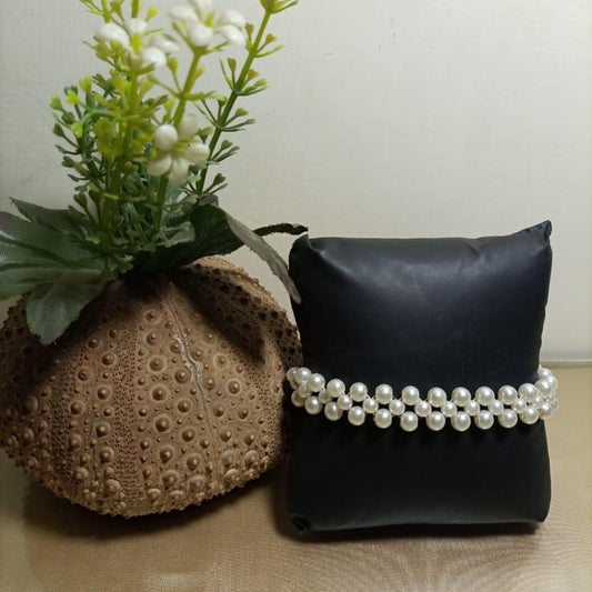 The Classic pearl Bracelet Stack
