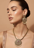 Zeenat Pendant Set