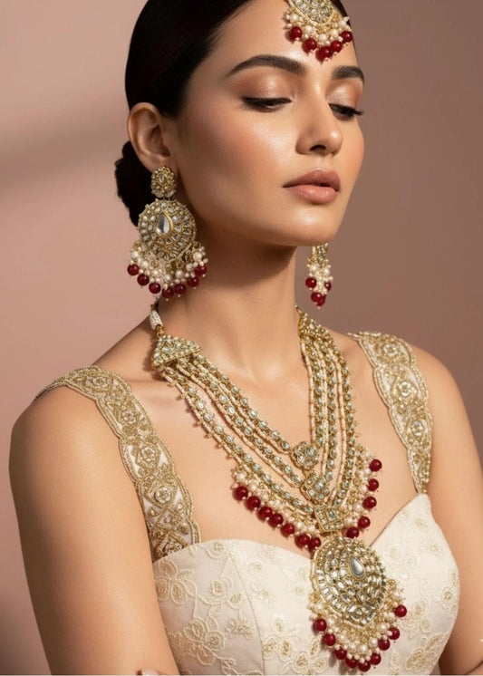 Regal Ruby Triple-lari Set