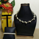 Decent Pearl Necklace set