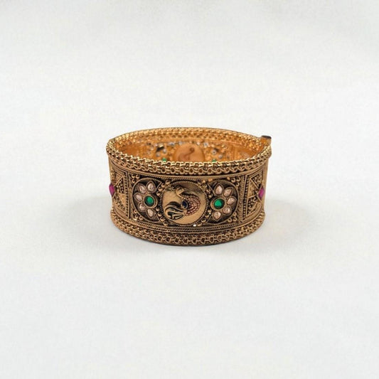 Ornate Kundan-style Peacock Bangle